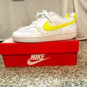 Women’s Nike Court Vision Low
